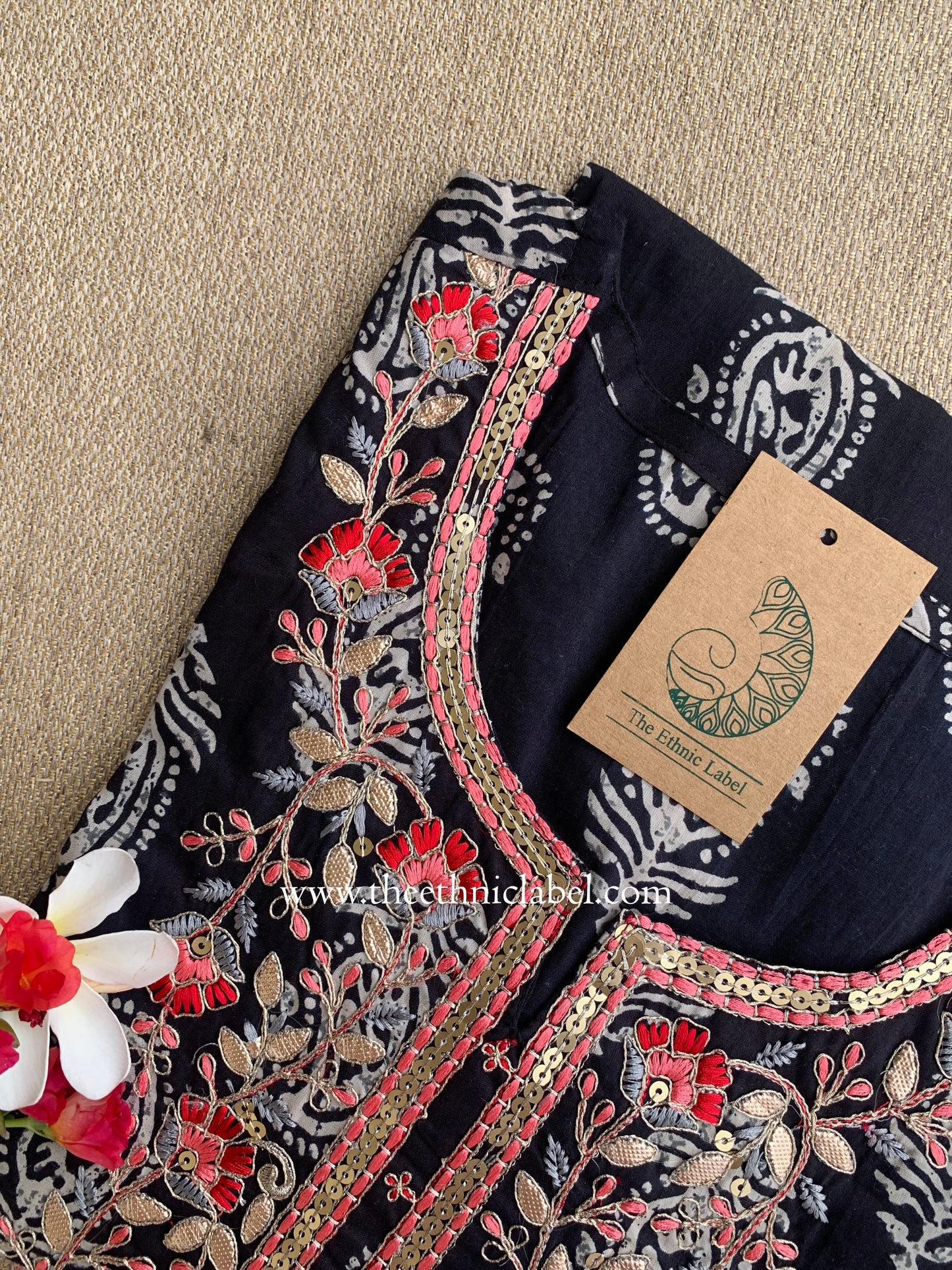 "Kalpita" Embroidered Cotton kurta